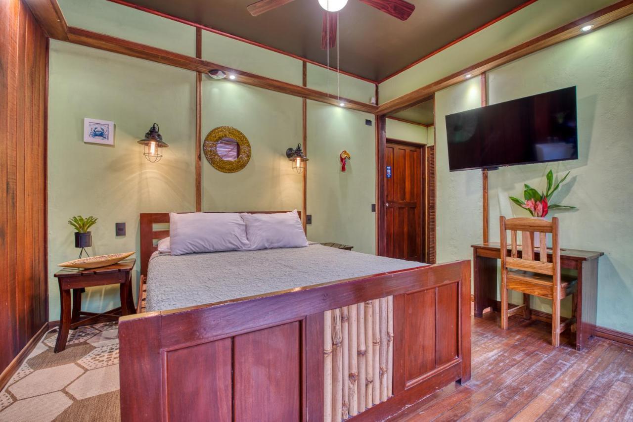 Hotel Banana Azul - Adults Only Puerto Viejo de Talamanca ภายนอก รูปภาพ