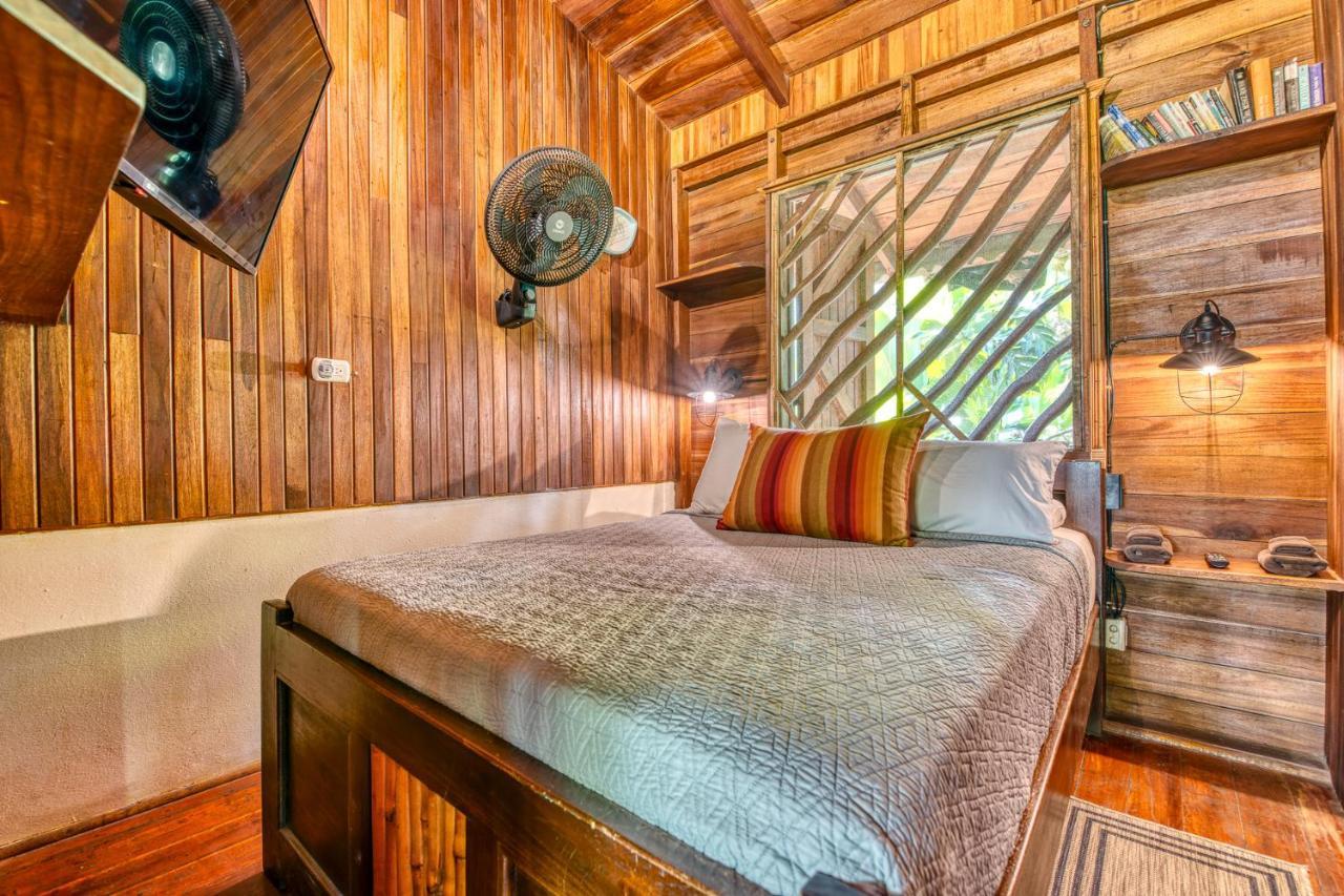 Hotel Banana Azul - Adults Only Puerto Viejo de Talamanca ภายนอก รูปภาพ